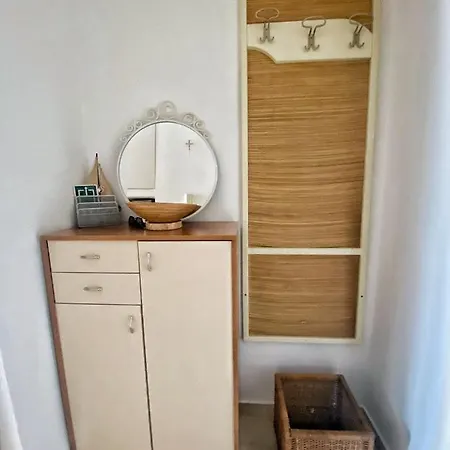 Ginna Apartman *