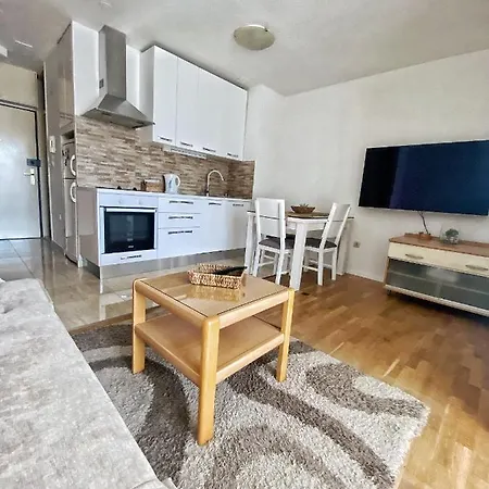 Apartment Ginna *